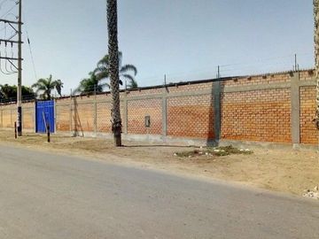 VENDO TERRENO EN CHORRILLOS IDEAL PARA CONDOMINIO O UNIVERSIDADES