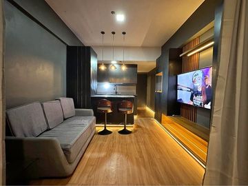 1 BR UNIT AT CITYLAND 8 CONDOMINIUM, MAKATI CITY