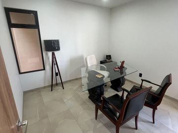 VALLE DE JURIQUILLA CASA DE LUJO NUEVA AMPLIA 4 RECAMARAS 1 EN PB JARDIN PANELES SOLARES