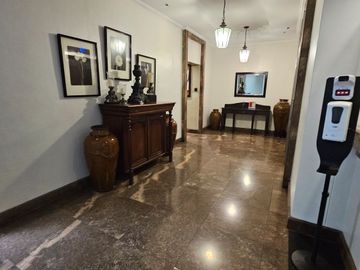MCL-FOR SALE: 2 Bedroom Unit in The Renaissance, Makati