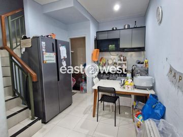 Jual Rumah Virginia Village Gading Serpong Tangerang Murah Bagus Siap Huni Lokasi Sangat Strategis