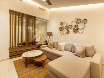 Casa Remodelada con Muelle en Venta, Isla Dorada Residencial, Cancún Quintana Roo.
