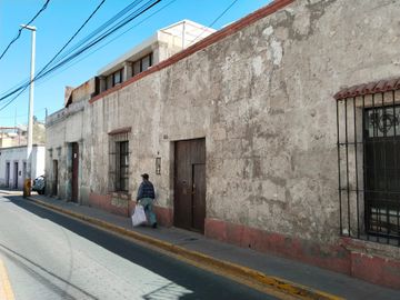 Excelente Casa Ubicada En El Centro De La Ciudad