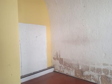 Excelente Casa Ubicada En El Centro De La Ciudad