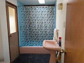 Excelente Casa Ubicada En El Centro De La Ciudad