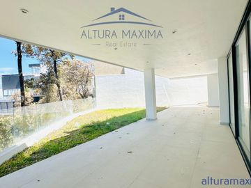 Residencia Nueva en Venta Puerta Las Lomas Andares Zapopan