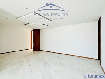 Residencia Nueva en Venta Puerta Las Lomas Andares Zapopan