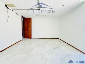 Residencia Nueva en Venta Puerta Las Lomas Andares Zapopan