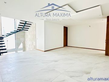 Residencia Nueva en Venta Puerta Las Lomas Andares Zapopan