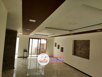 Hermosa casa por estrenar en condominio, Sector Molinopamba Alto C1266