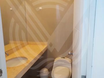 OPORTUNIDAD: SE VENDE 4 CASAS EN UNO CON ÁREAS COMUNES
