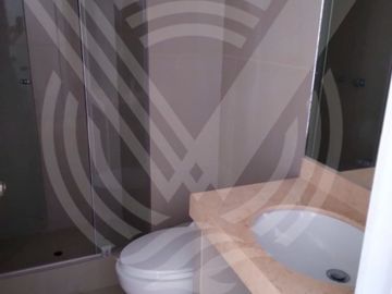 OPORTUNIDAD: SE VENDE 4 CASAS EN UNO CON ÁREAS COMUNES