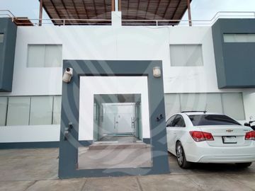 OPORTUNIDAD: SE VENDE 4 CASAS EN UNO CON ÁREAS COMUNES