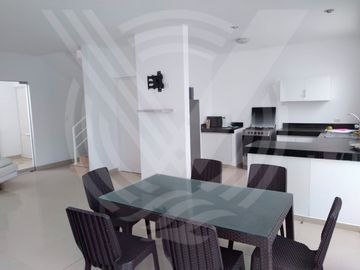 OPORTUNIDAD: SE VENDE 4 CASAS EN UNO CON ÁREAS COMUNES
