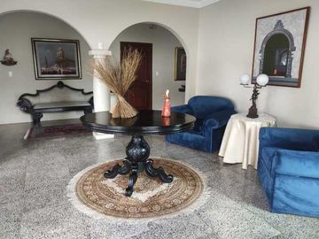 Fabulosa casa en venta, sector Machangara.