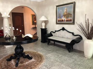 Fabulosa casa en venta, sector Machangara.