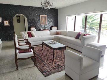 Fabulosa casa en venta, sector Machangara.