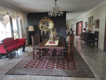 Fabulosa casa en venta, sector Machangara.
