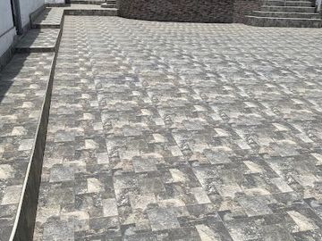 SE VENDE CASA CON PISCINA O LOCAL COMERCIAL