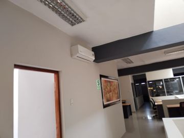 VENTA O ALQUILER DE OFICINAS EN EL CENTRO DE PIURA
