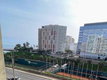 VENDO DEPARTAMENTO REMODELADO CON VISTA AL CLUB TERRAZA, MIRAFLORES
