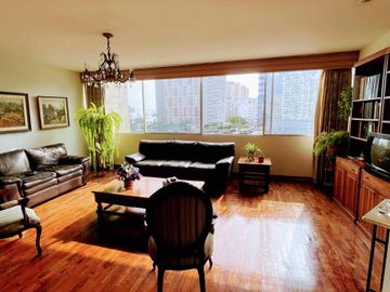 VENDO DEPARTAMENTO REMODELADO CON VISTA AL CLUB TERRAZA, MIRAFLORES