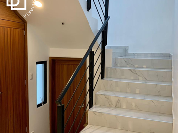 Casa en Loma de Valle Escondido equipada y remodelada con acabados de lujo