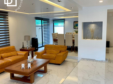 Casa en Loma de Valle Escondido equipada y remodelada con acabados de lujo