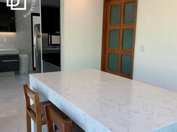 Casa en Loma de Valle Escondido equipada y remodelada con acabados de lujo