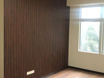 Two Serendra Encino Tower 3 Bedroom w/ Balcony & Parking by Alveo Land