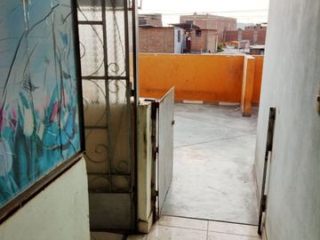 VENTA DE CASA EN SAN JUAN DE LURIGANCHO