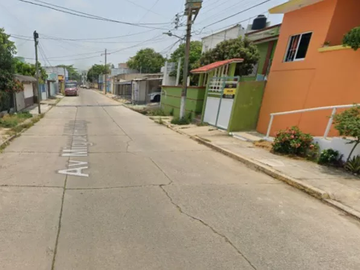Casa en petolera coatzacoalcos, Ahorra hasta el 50% de su valor, requisitos Minimos