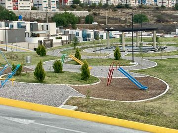 Se vende casa en Centro Bicentenario, Atotonilco de Tula, Hidalgo.
