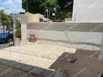 Casa con 4 recamaras en SM 15 Cancun en venta