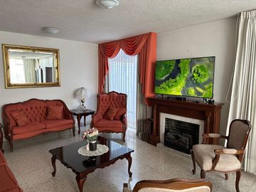 CASA EN VENTA, CENTRO DE QUERETARO, QRO.