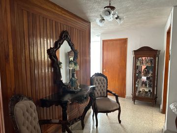 CASA EN VENTA, CENTRO DE QUERETARO, QRO.