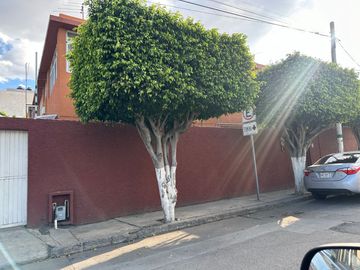 CASA EN VENTA, CENTRO DE QUERETARO, QRO.