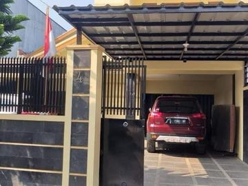 DIJUAL RUMAH NYAMAN TERAWAT STRATEGIS @ KOMPLEK SAUYUNAN CIBADUYUT LAMA KOPO BANDUNG