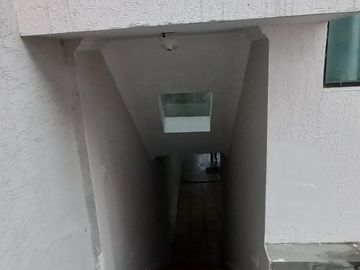 Casa de Venta en Bernardo de Legarda & Avenida Occidental, Quito, Ecuador, Norte de Quito