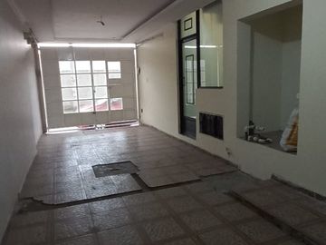 Casa de Venta en Bernardo de Legarda & Avenida Occidental, Quito, Ecuador, Norte de Quito