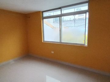 Casa de Venta en Bernardo de Legarda & Avenida Occidental, Quito, Ecuador, Norte de Quito