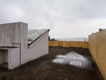 Casa de Venta en Bernardo de Legarda & Avenida Occidental, Quito, Ecuador, Norte de Quito