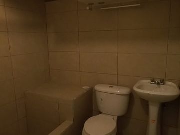 Casa de Venta en Bernardo de Legarda & Avenida Occidental, Quito, Ecuador, Norte de Quito