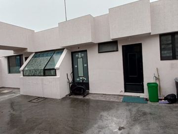 Casa de Venta en Bernardo de Legarda & Avenida Occidental, Quito, Ecuador, Norte de Quito