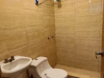 Casa de Venta en Bernardo de Legarda & Avenida Occidental, Quito, Ecuador, Norte de Quito