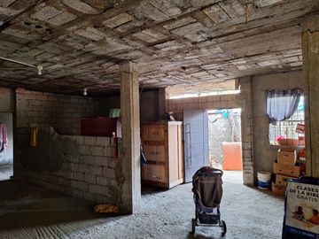 Se vende casa junto al Mall del sur , frente al Hospital del Iees.