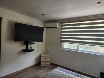 VENTA DE RESIDENCIA CONSTRUIDA PARA PERSONAS CON DISCAPACIDAD EN BOSQUES DE SAN JUAN, SAN JUAN DEL RÍO, QUERÉTARO