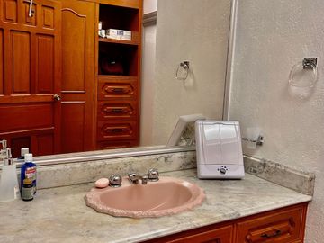 VENDA DE PRECIOSA RESIDENCIA EN HACIENDA DE VALLESCONDIDO ATIZAPAN