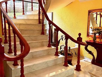 VENDA DE PRECIOSA RESIDENCIA EN HACIENDA DE VALLESCONDIDO ATIZAPAN