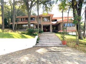 VENDA DE PRECIOSA RESIDENCIA EN HACIENDA DE VALLESCONDIDO ATIZAPAN